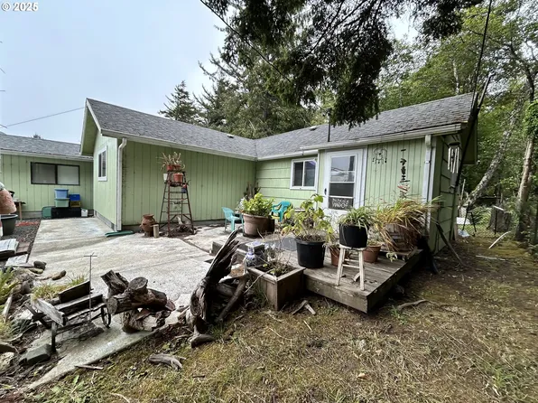 92778 Cape Arago Hwy, Coos Bay, OR 97420