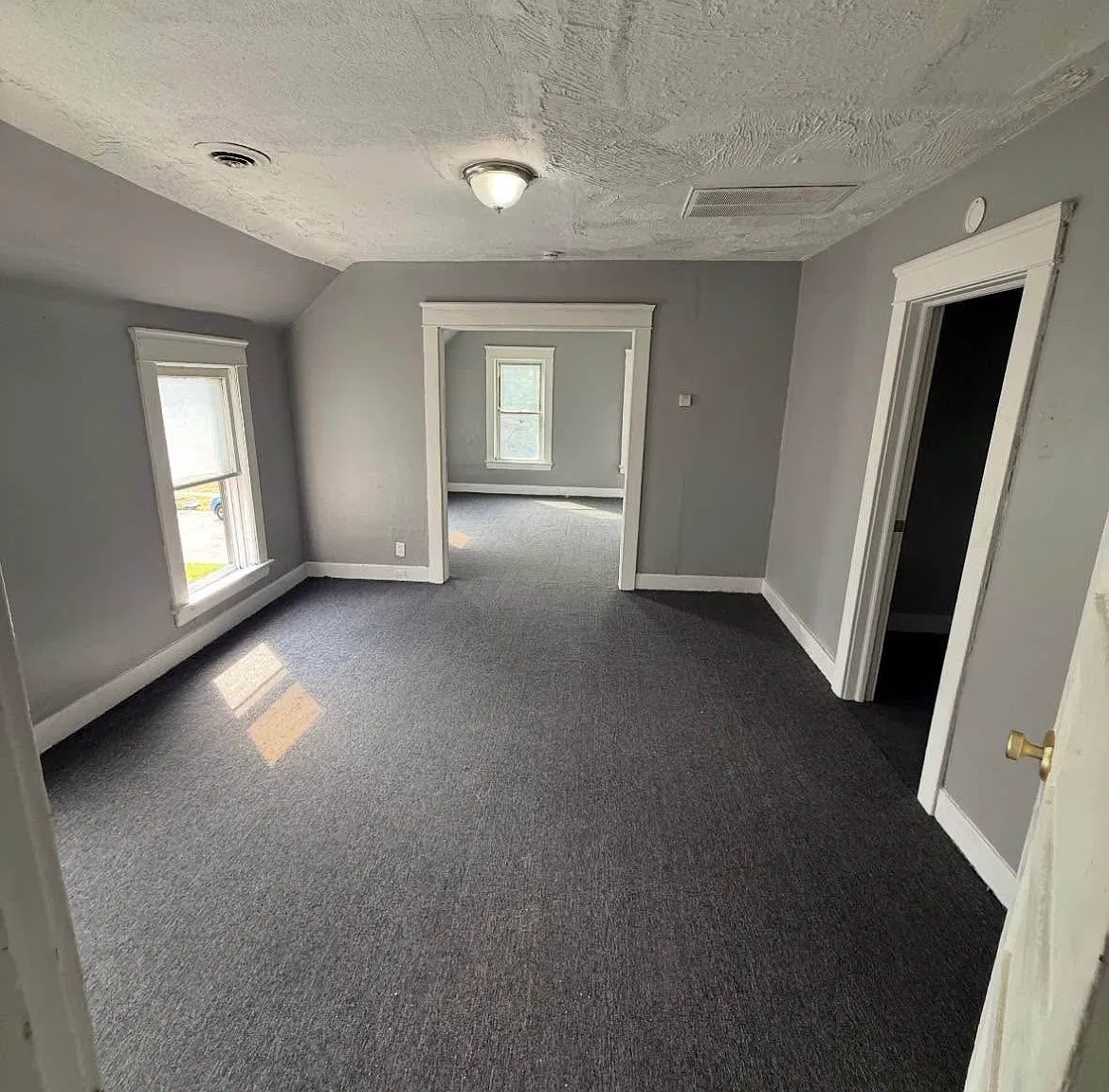 2 bed, 1000 sqft, $1,000 — Photo 3