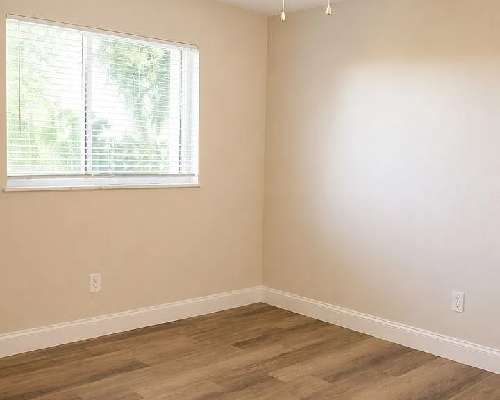 4223 SE 4th Pl — Photo 18