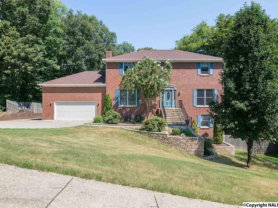1st image of 1111 Summerwood Cir SE