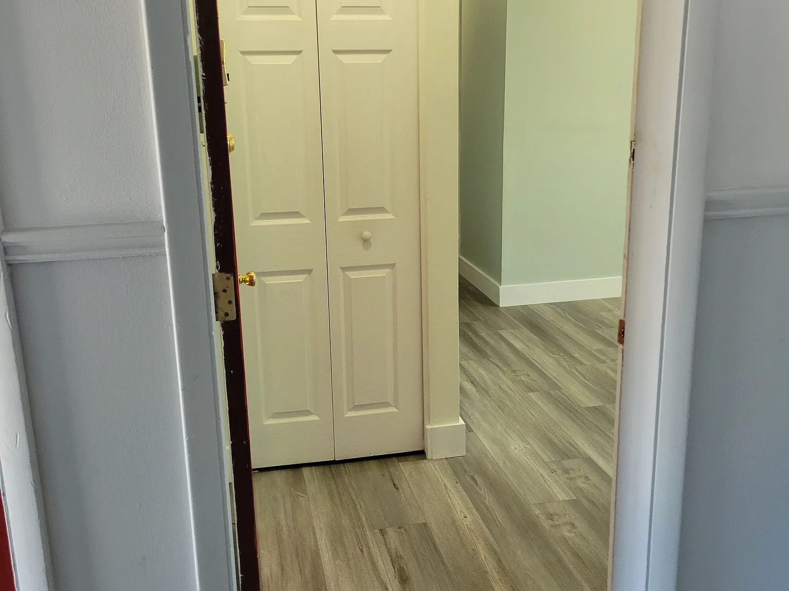9047 Villaridge Ct — Photo 2