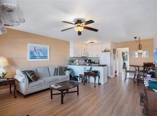 1000 SW 11th Ave APT 17E, Hallandale, FL 33009