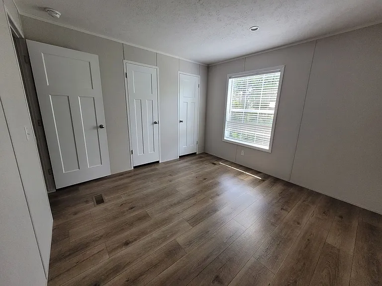 551 Lauschtown Rd #7 — Photo 16