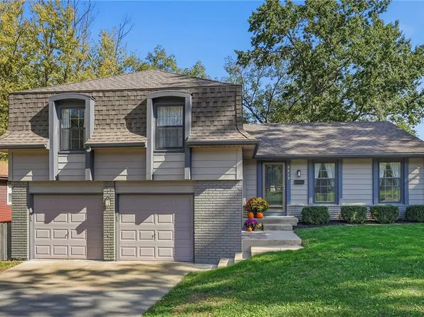 8819 Hadley St, Overland Park, KS 66212