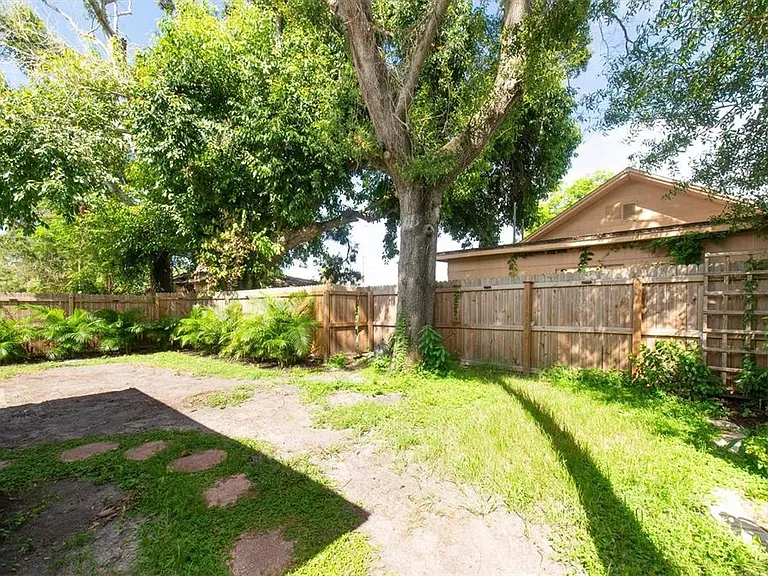 1840 51st St S — Photo 10