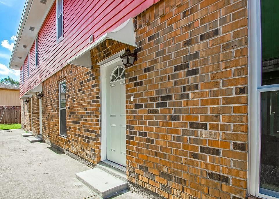 1st image of 2908 Illinois Ave