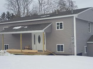 98 Forest Rd, Salisbury, MA 01952