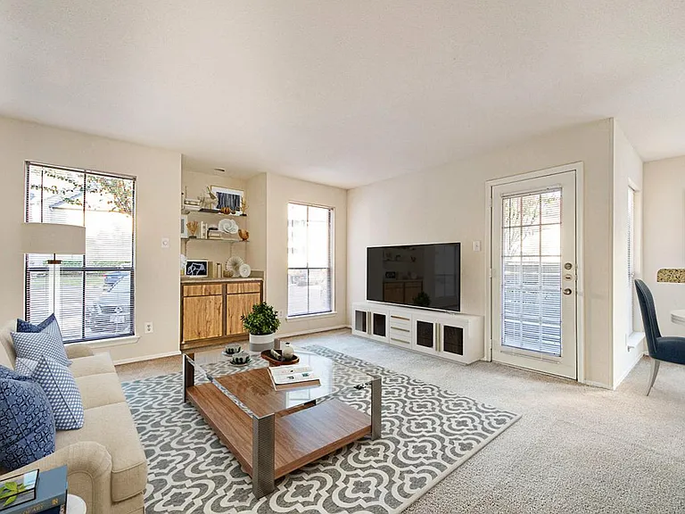 2911 Sycamore Springs Dr — Photo 18