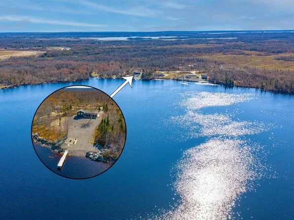 247 Scotia Dr, Barrington, NS B0W 1E0