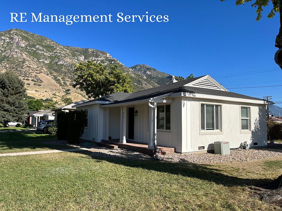 Exterior large corner lot