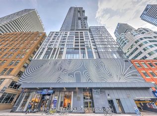 87 Peter St #PENTHOUSE 112, Toronto, ON M5V0P1