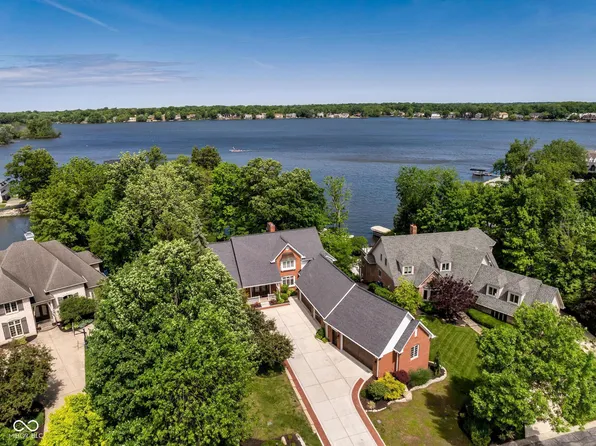 9264 Bluestone Cir, Indianapolis, IN 46236