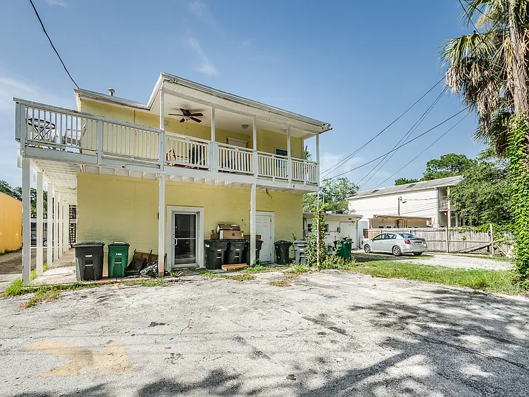 324 Main St #C — Photo 16