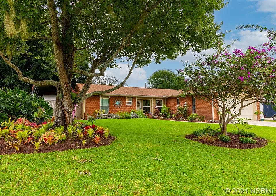 1st image of 2713 Queen Palm Dr
