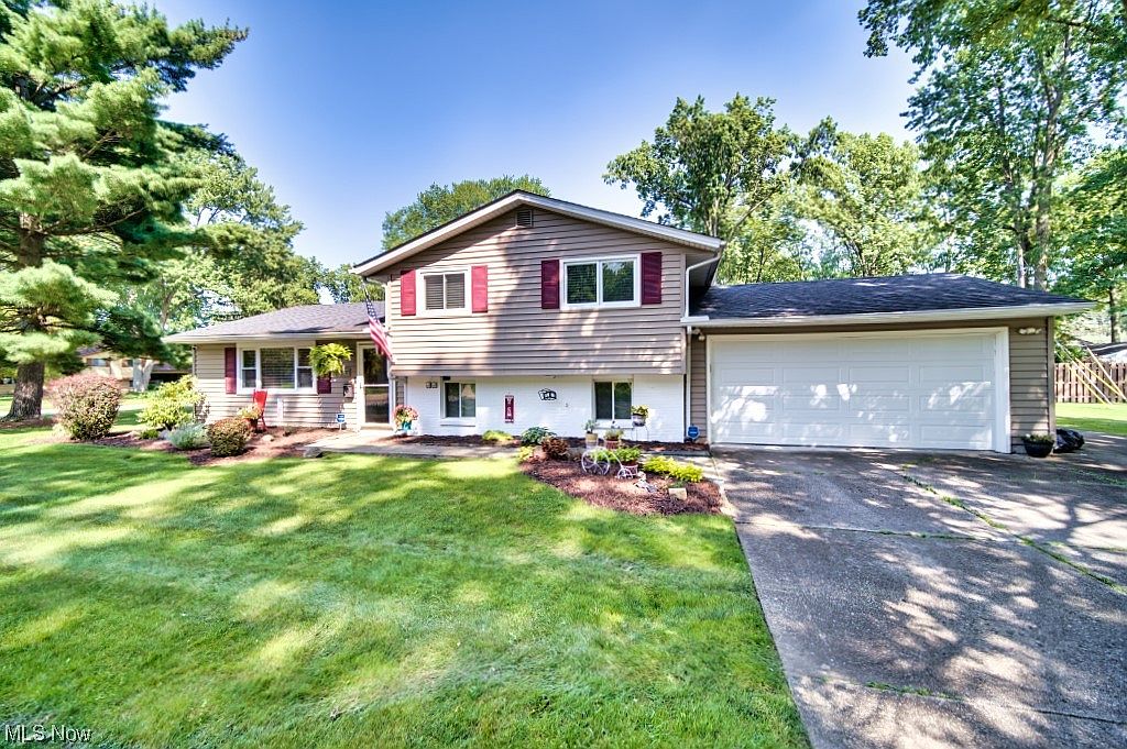 6717 Cypress Dr, North Olmsted, OH 44070 Zillow