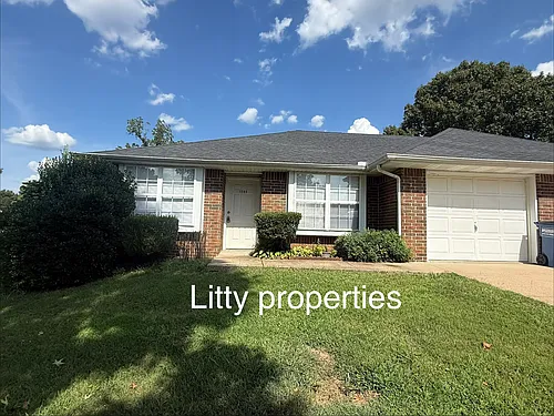 1505 Stonebrook Ct Photo 1
