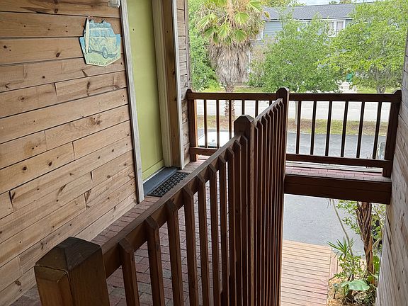 3rd image of 211 8th St N APT 7