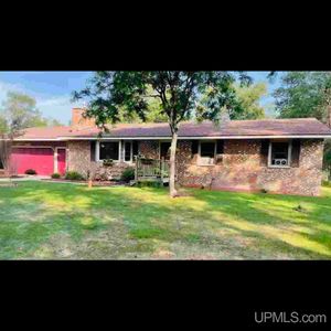 7477 N Bluff Dr #.5, Gladstone, MI, 49837