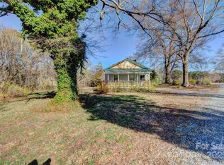 966 Marys Grove Rd, Cherryville, NC 28021