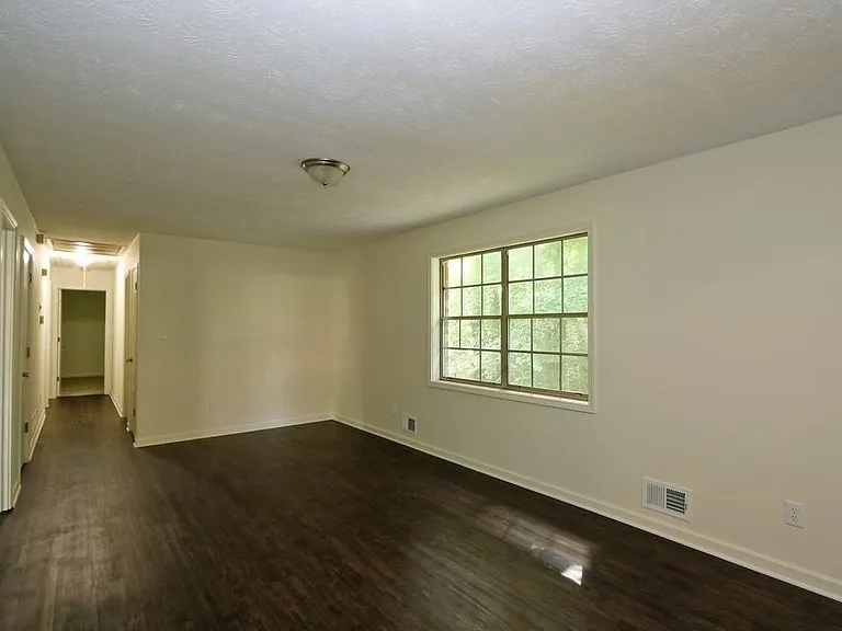 4215 Fawn Ln SE — Photo 12