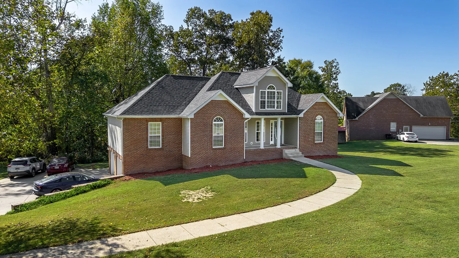 1101 Rustling Oaks Dr photo 1