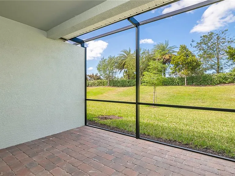 14559 Edgewater Cir — Photo 21