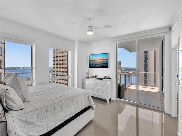 300 S Biscayne Blvd #2916 — Photo 6