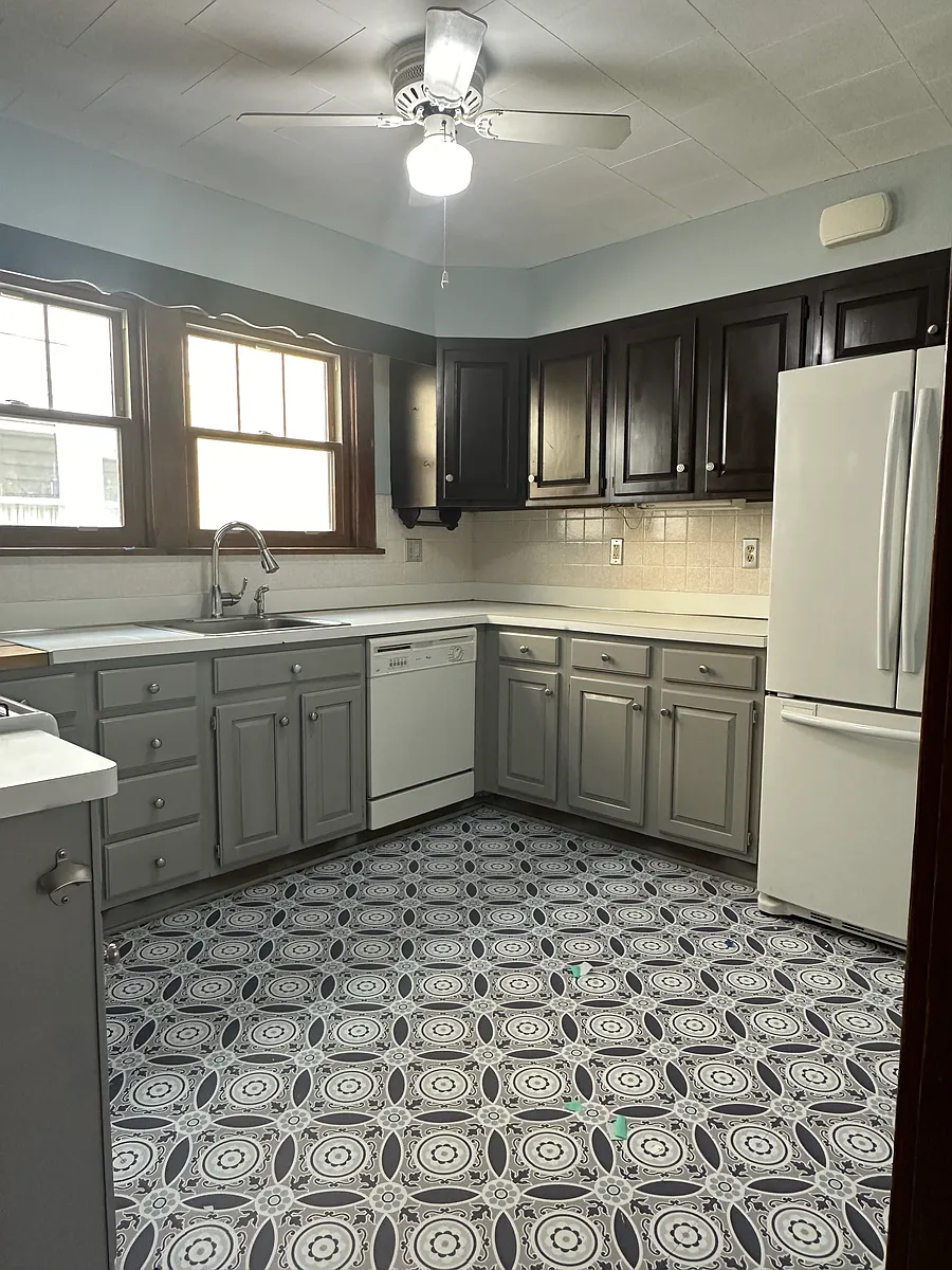 Kitchen - 29 Elam Pl #1