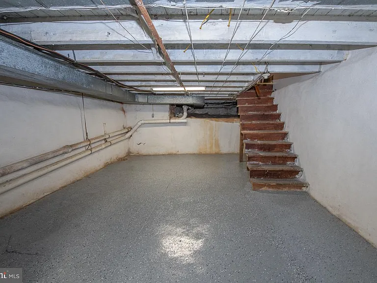 4707 Smick St — Photo 34