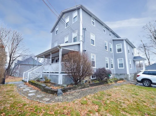 3 Hunnewell St, Melrose, MA 02176