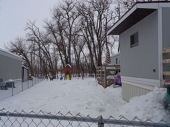 2nd image of 516 Sherwood Ln