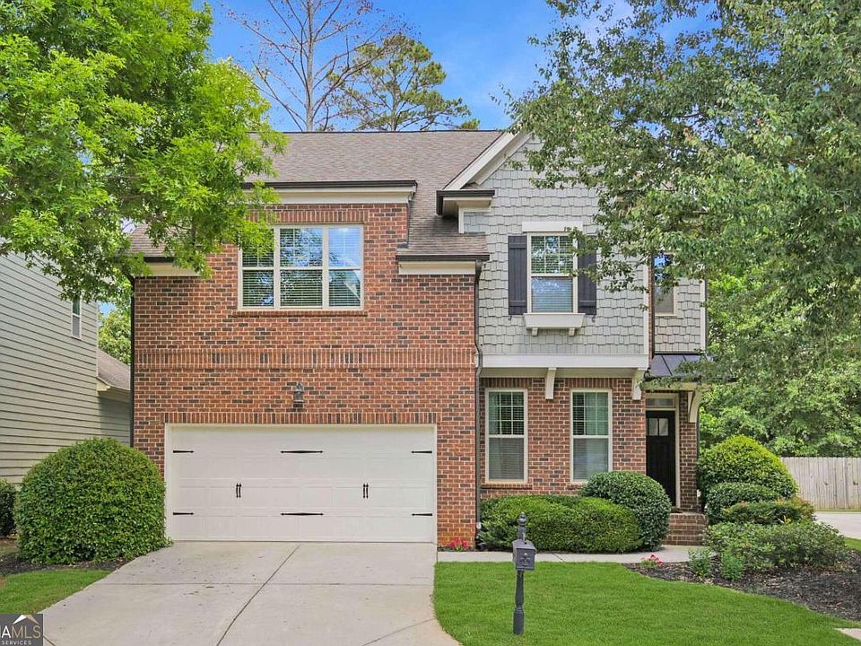 1st image of 736 Park Manor Dr SE