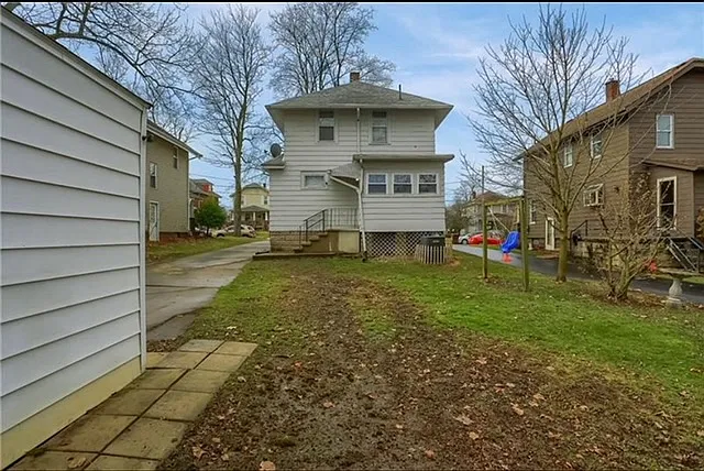 543 Wengler Ave — Photo 5