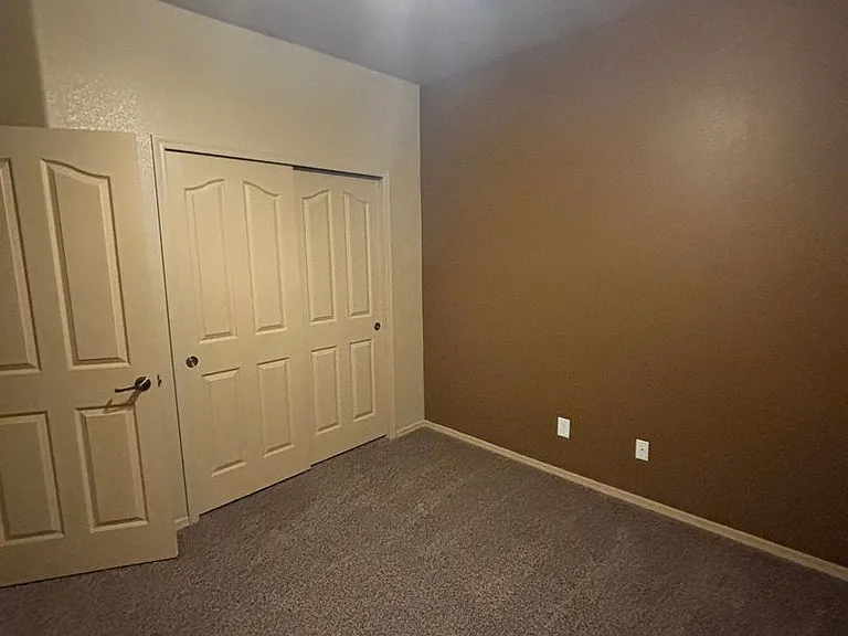 5558 Wilder Dr — Photo 12