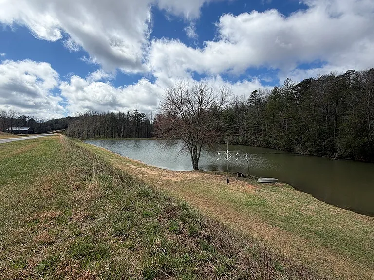 526 Red Bush School Rd — Photo 35