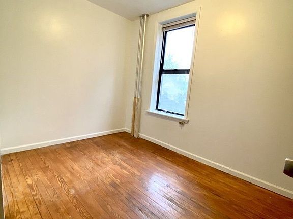 3rd image of 32-21 37th St #2A