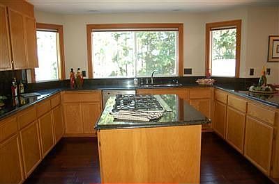 3rd image of 8212 191st Ave E