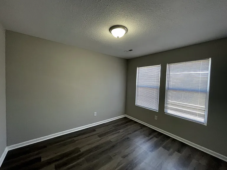 228 Whitestone Dr NE — Photo 20