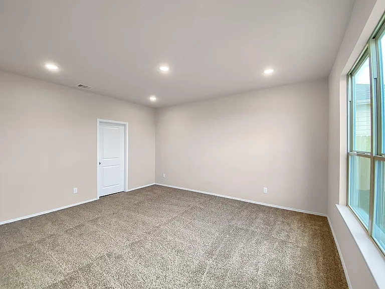 13071 Clearview Dr — Photo 10