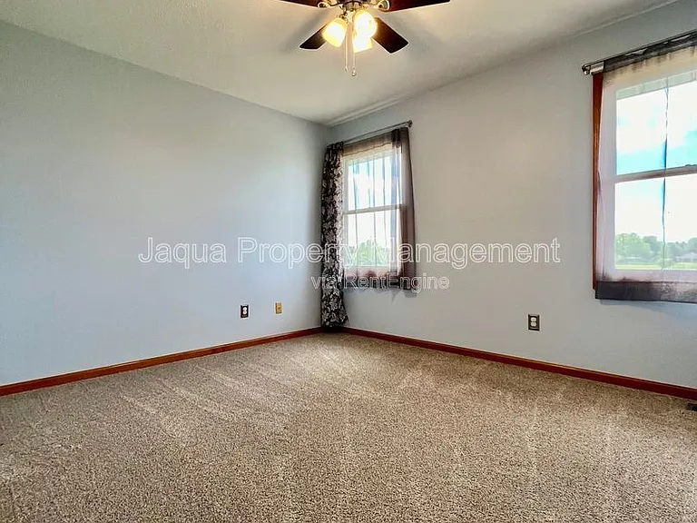 53641 Rolling Meadow Blvd — Photo 19