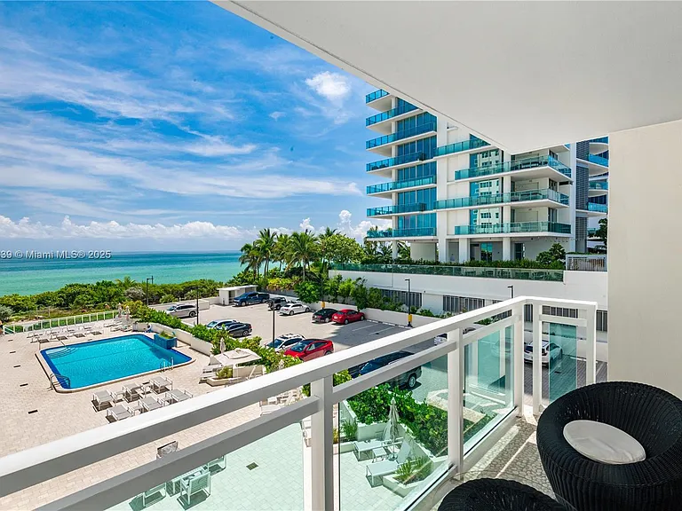 6917 Collins Ave #511 — Photo 5