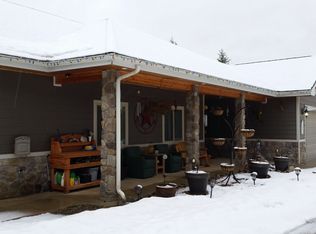 182 Frontier Ln, Elk, WA 99009