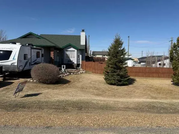 214 1st St E, Munson, AB T0J 2C0