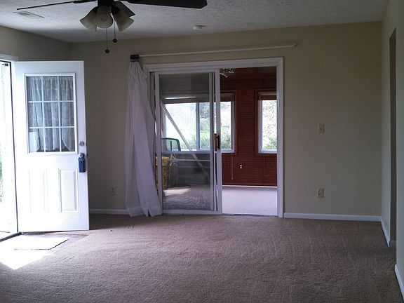 Liv rm w/wo to sun rm