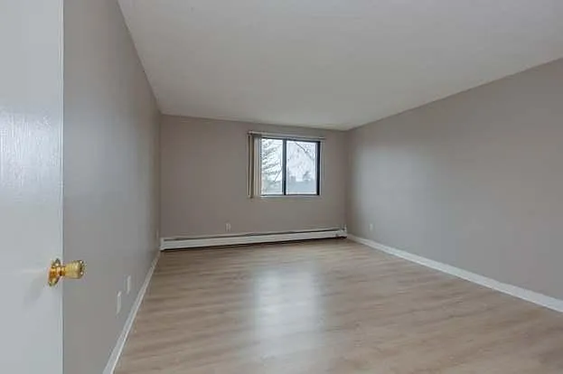 525 Calef Rd #13 — Photo 6