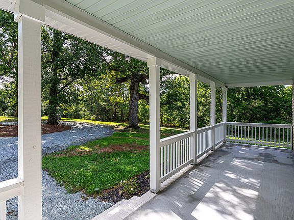 4th image of 1695 Buckner Clark Rd