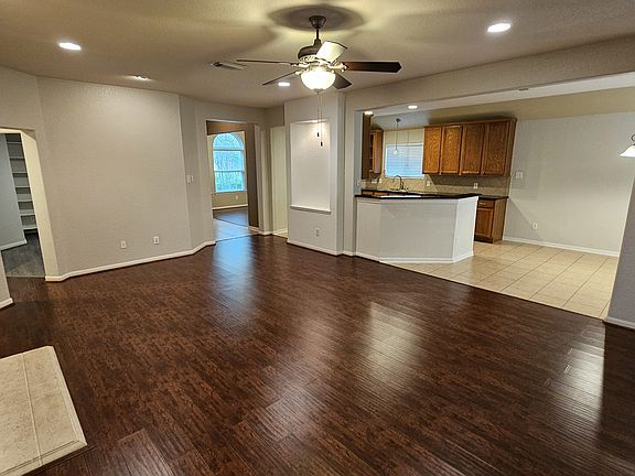 3rd image of 5650 Horseshoe Fls