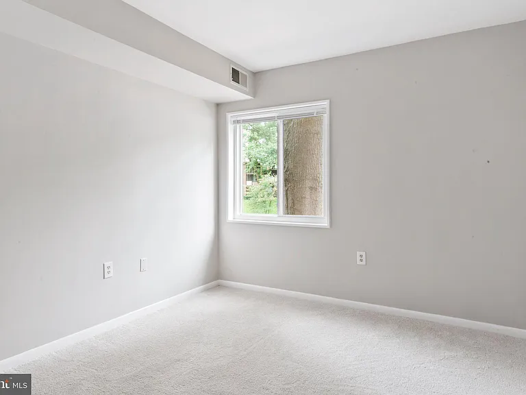 1422-1422 Northgate Sq #12B — Photo 32