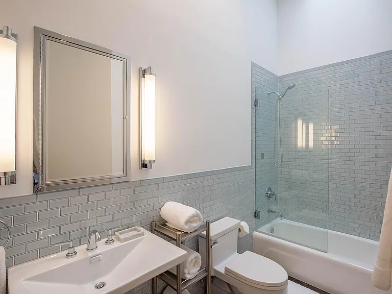 2371 Windsor Way Ct — Photo 20