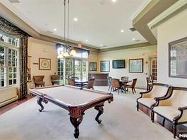 3116 The Plz — Photo 15